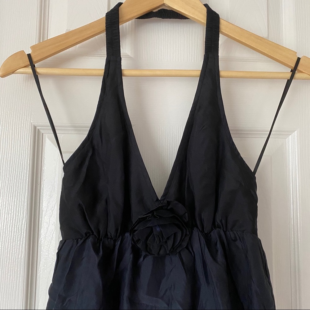 🥀 Fancy SILK Backless Top 🥀 - Picture 3 of 6
